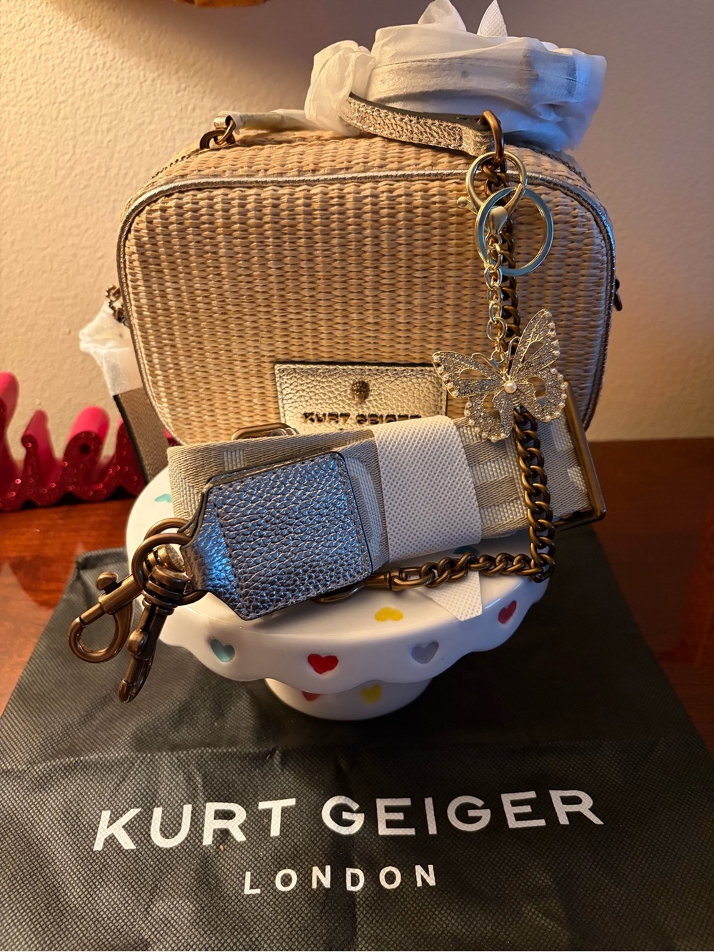 Kurt Geiger London “Chiswick” Camera Crossbody Nwt